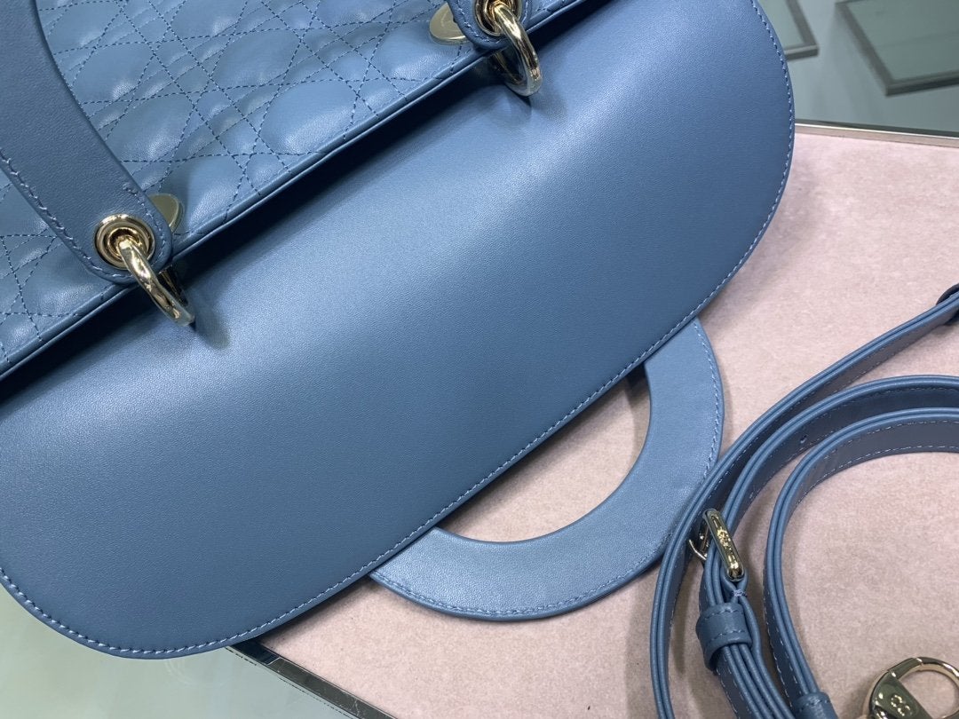 LARGE LADY BAG 32CM BLUE CANNAGE LAMBSKIN