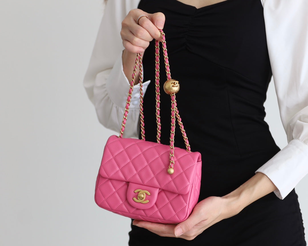 FLAP BAG 17CM PINK LAMBSKIN GOLD HARDWARE