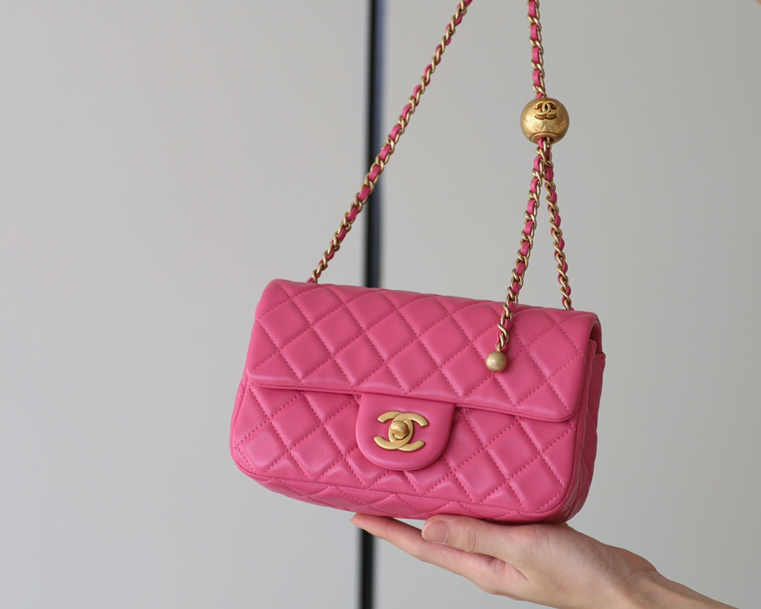 FLAP BAG 20CM PINK LAMBSKIN GOLD HARDWARE