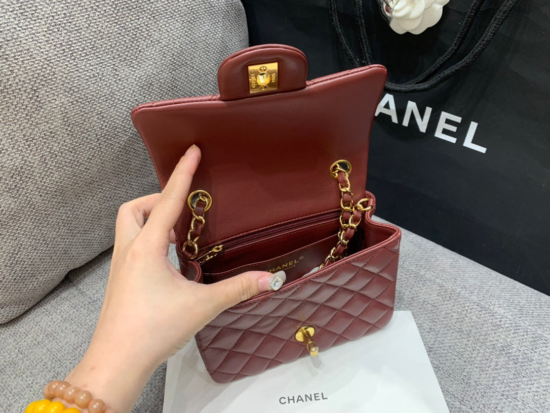 MINI SQUARE FLAP BAG 17CM BURGUNDY LAMBSKIN GOLD HARDWARE