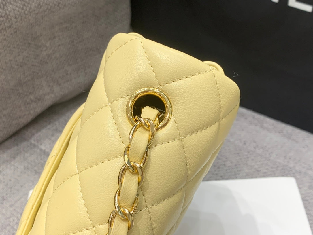 MINI RECTANGLE FLAP BAG 20CM YELLOW LAMBSKIN GOLD HARDWARE