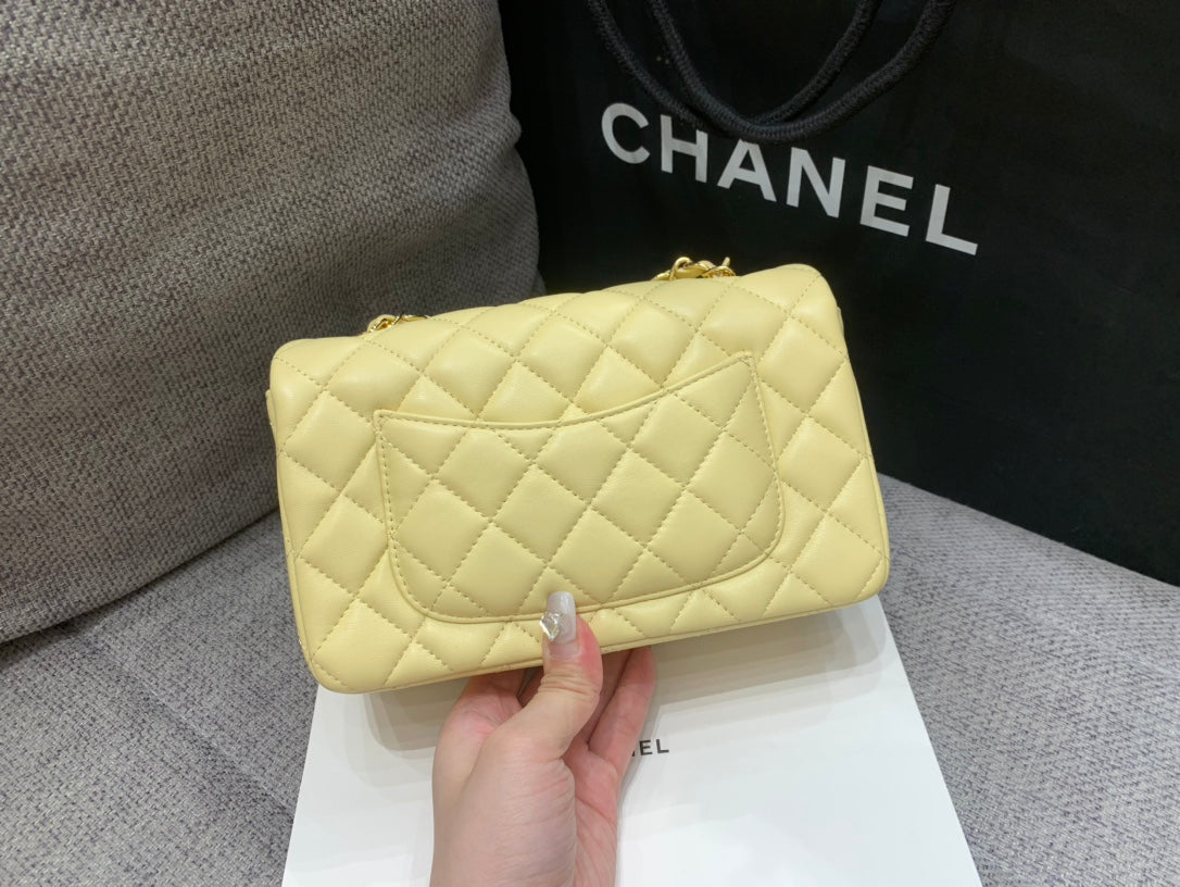 MINI RECTANGLE FLAP BAG 20CM YELLOW LAMBSKIN GOLD HARDWARE