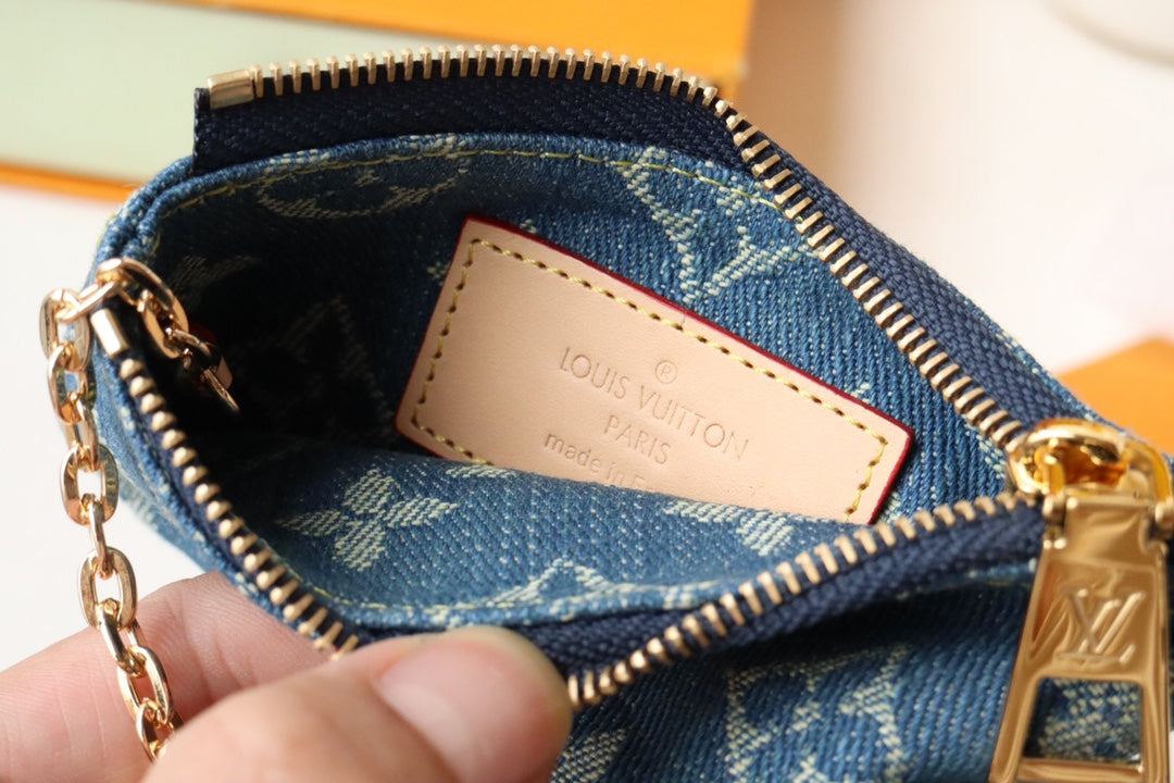 LV POCHETTE CLET DENIM BLEU