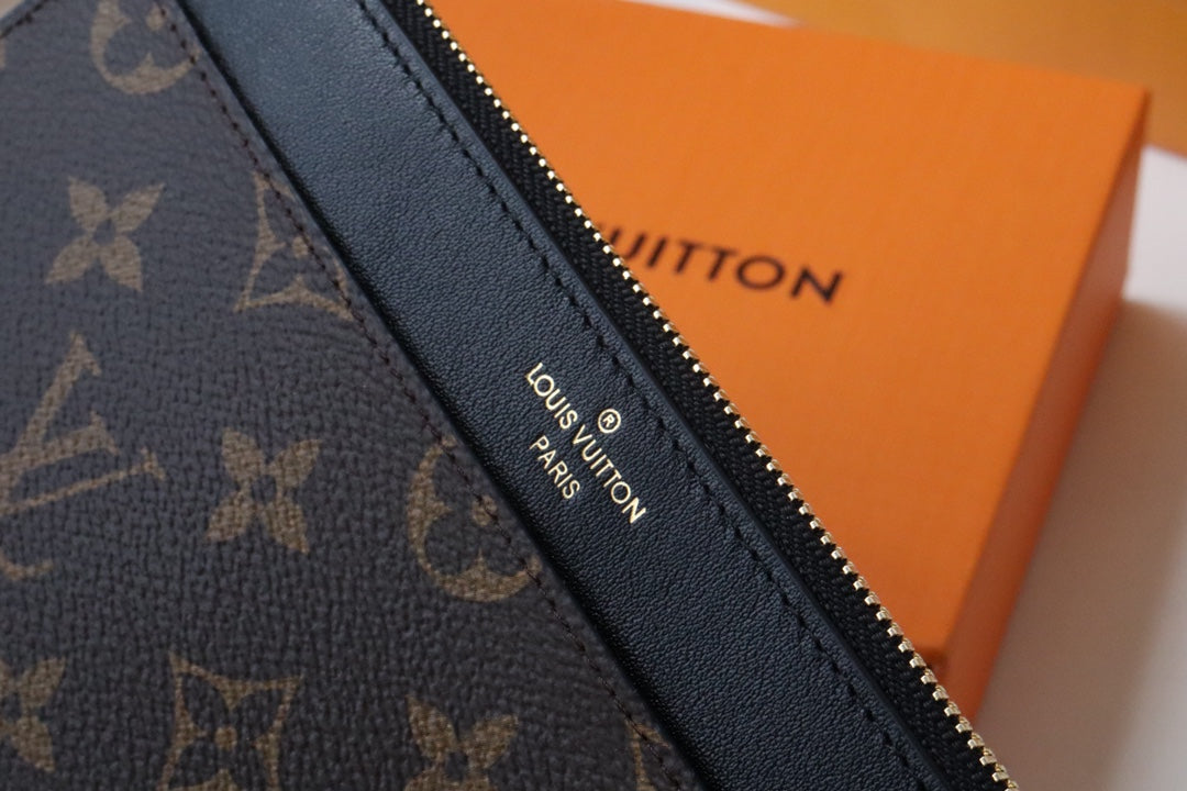 LV SLIM PURSE MONOGRAM CANVAS 20CM