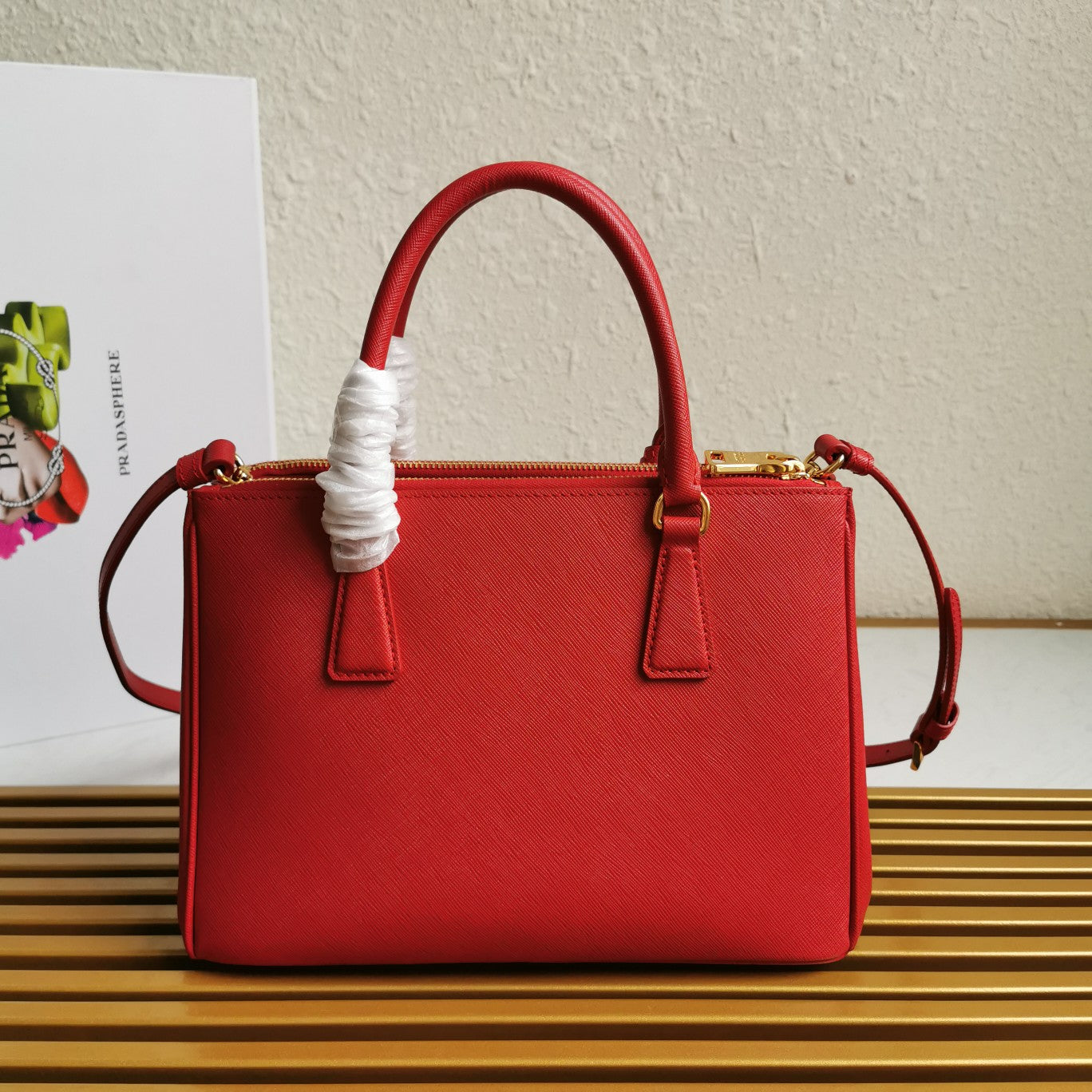 MEDIUM GALLERIA 28 RED SAFFIANO LEATHER