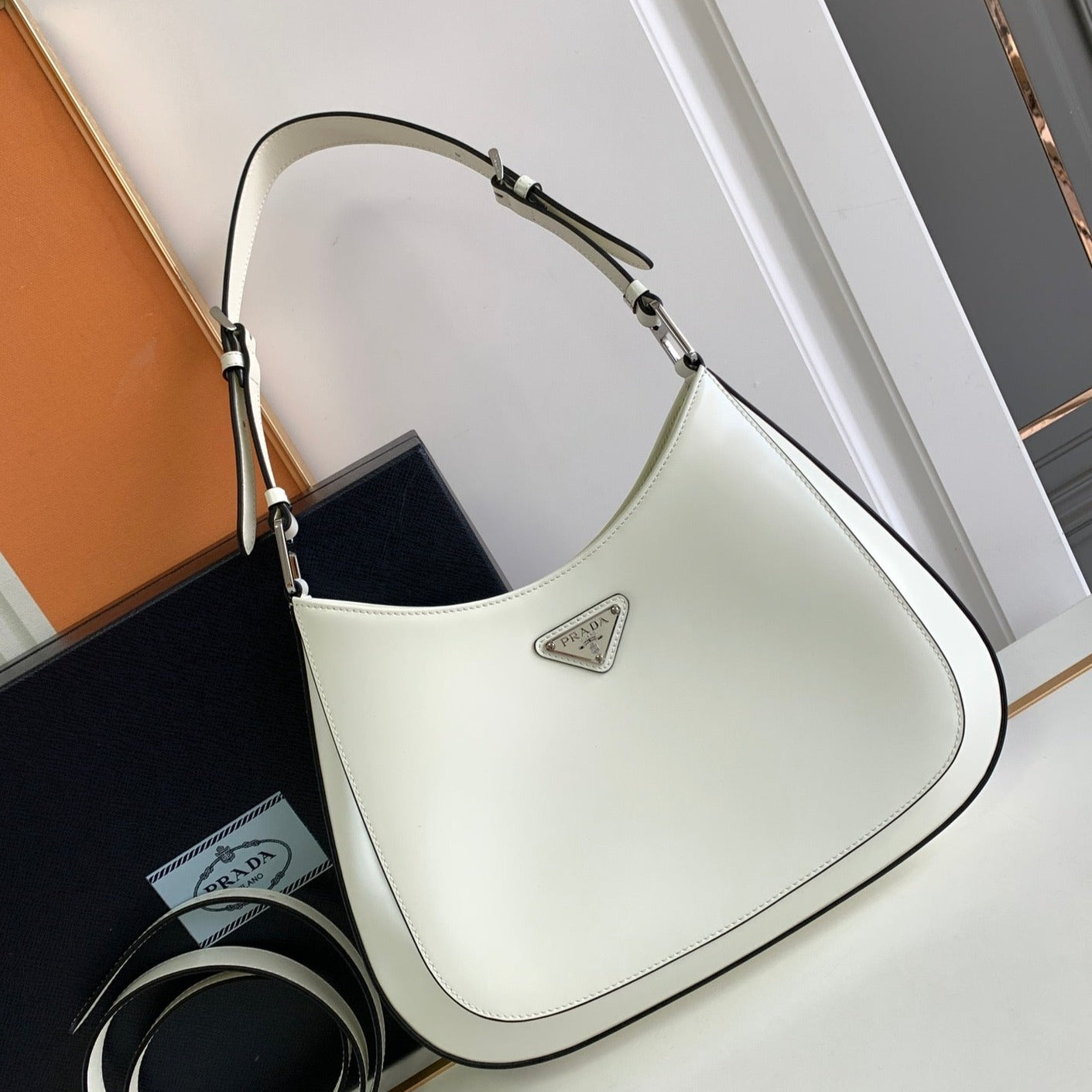 CLEO 30 WHITE BLACK BRUSHED LEATHER SHOULDER BAG