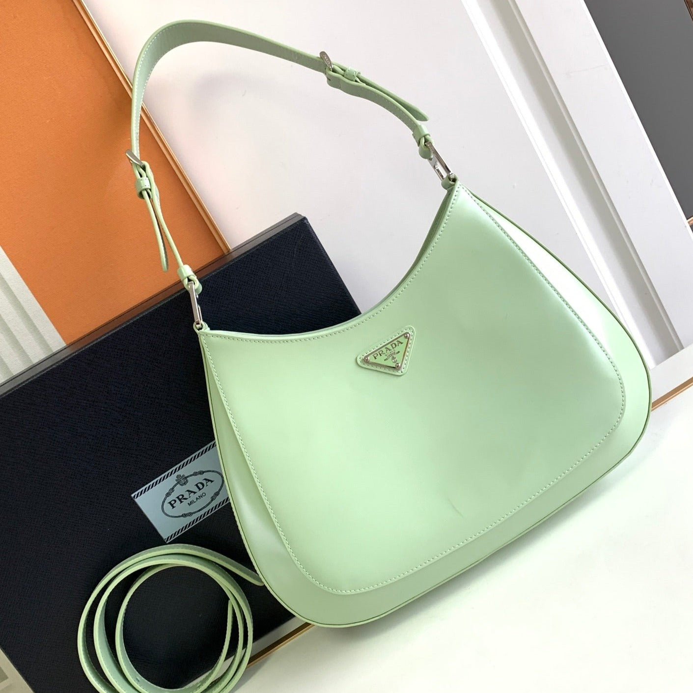 CLEO 30 LIGHT GREEN BRUSHED LEATHER SHOULDER BAG