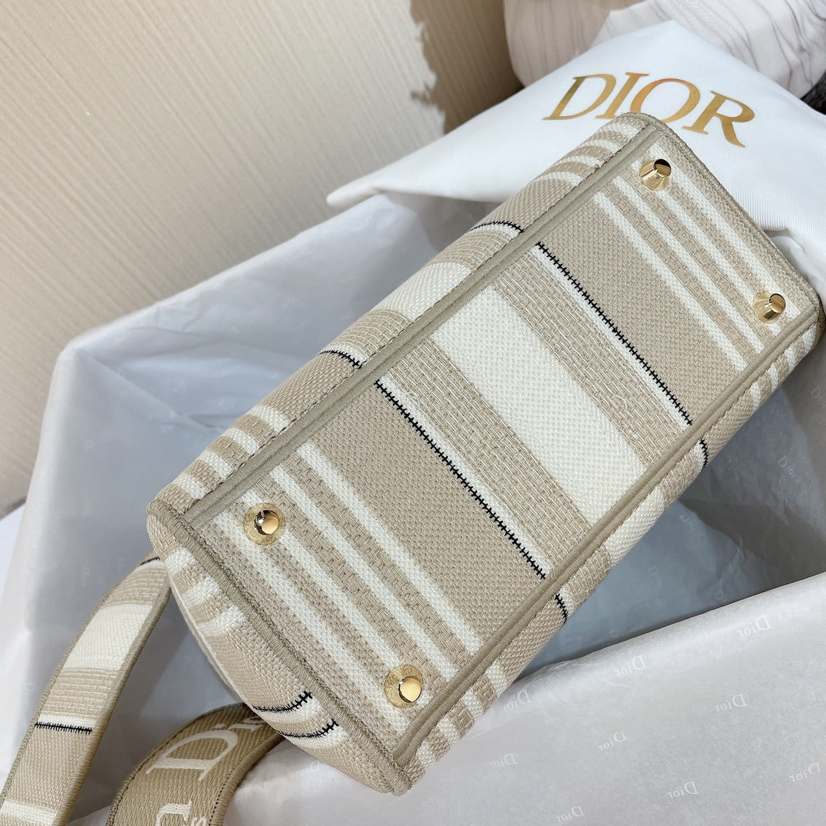 MEDIUM LADY-DLITE BAG BEIGE STRIPES EMBROIDERY