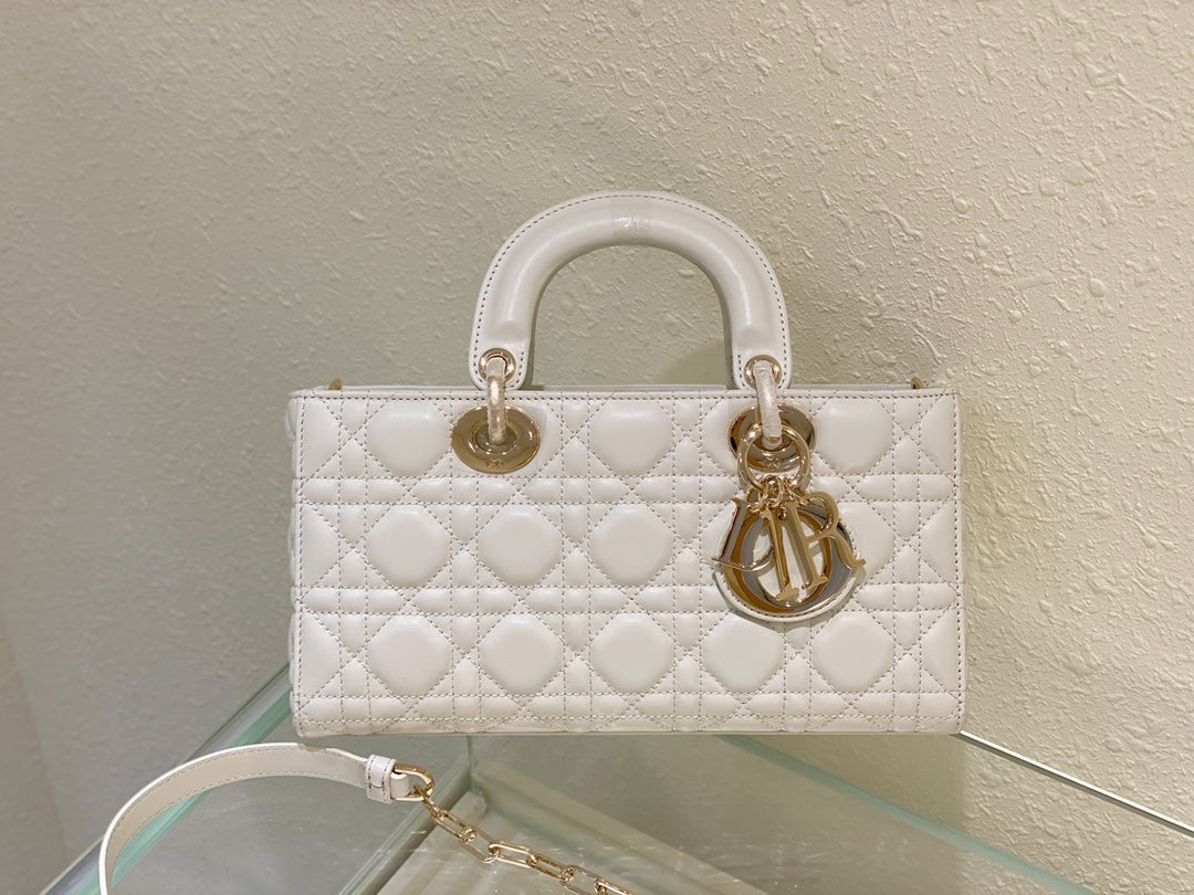 MEDIUM LADY D-JOY 26 WHITE LAMBSKIN