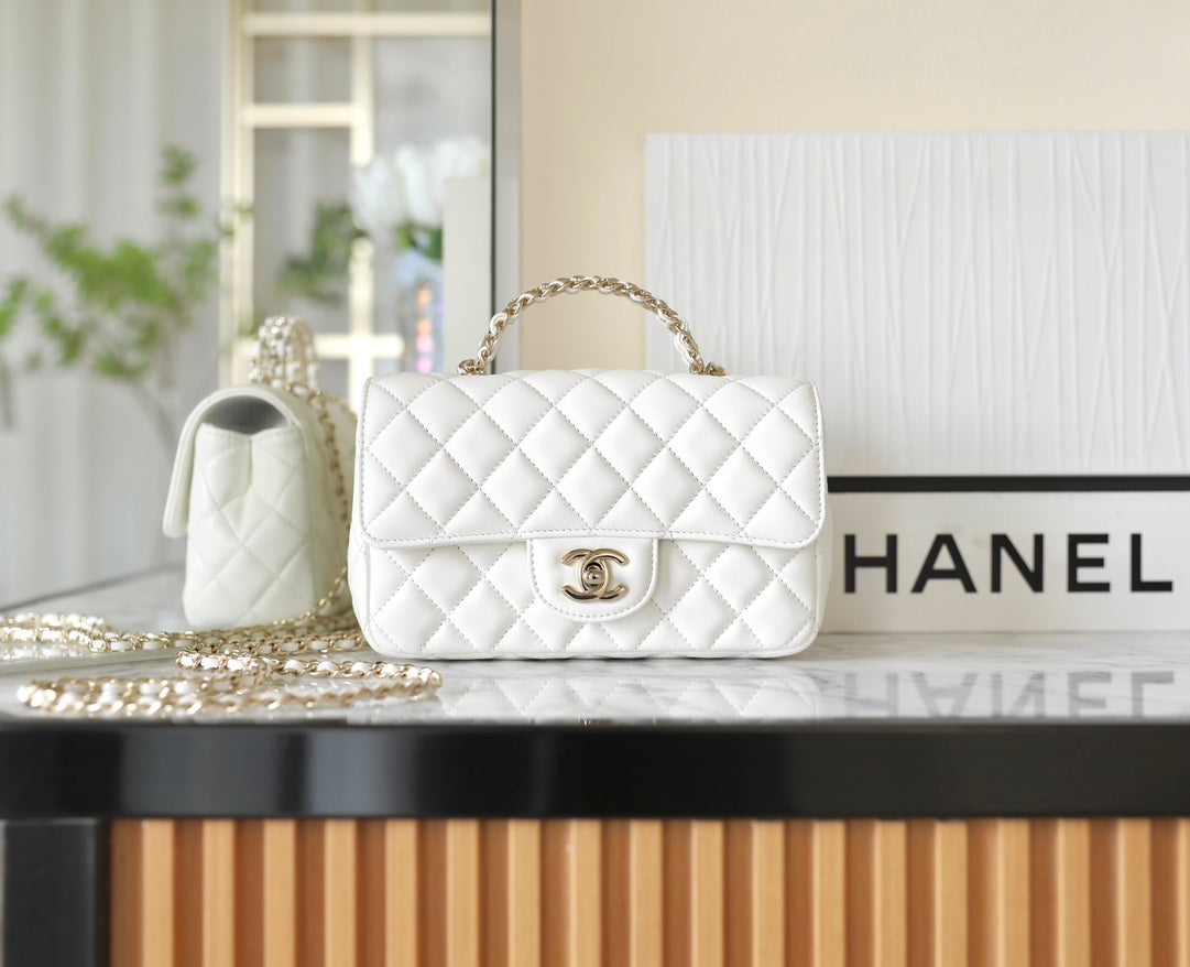 MINI RECTANGLE FLAP BAG TOP HANDLE 20CM WHITE LAMBSKIN GOLD HARDWARE