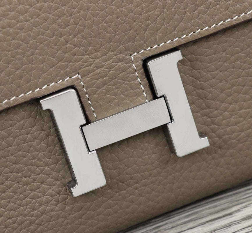 HM CLUTCH CONSTANCE 20.5 KHAKI CALFSKIN SILVER HARDWARE