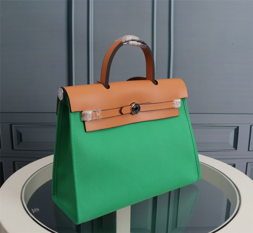 HM HERBAG ZIP 31 BAMBOO GREEN AND BRONZE CANVAS