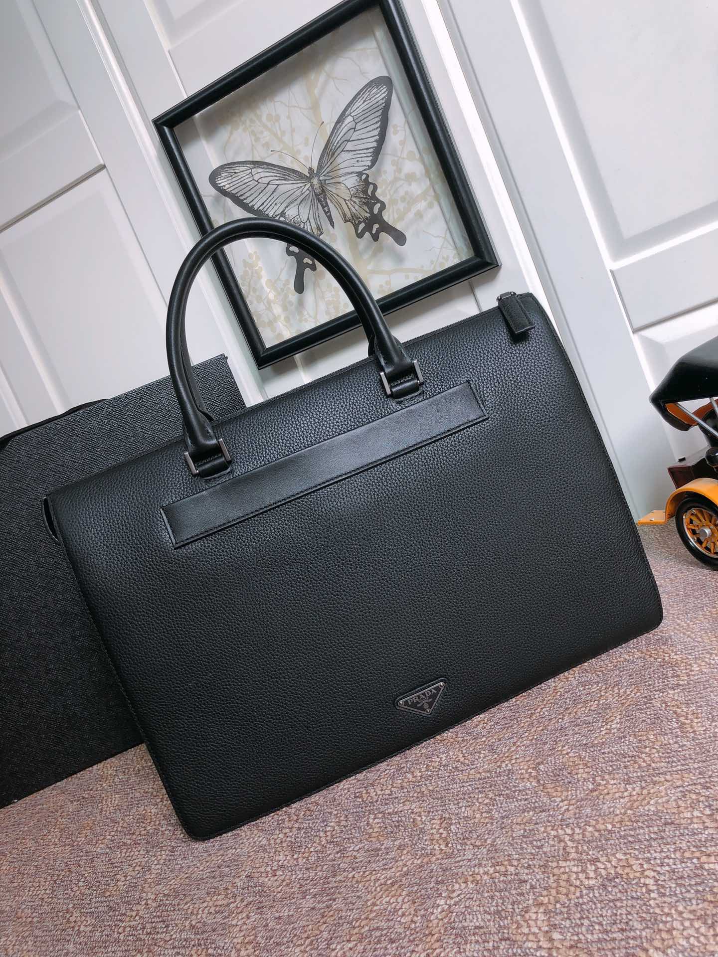 BRIEFCASE 40 IN BLACK GRAINED CALFSKIN