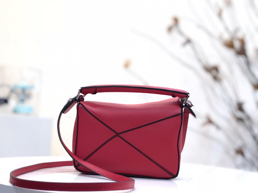 LOE MINI 18 PUZZLE BAG IN CHERRY RED CALFSKIN