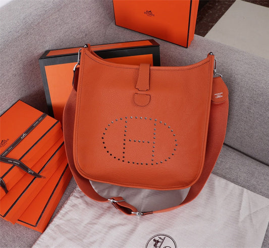 HM EVELYNE BAG 28 RED ORANGE CALFSKIN