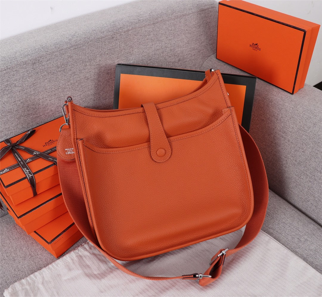 HM EVELYNE BAG 28 RED ORANGE CALFSKIN