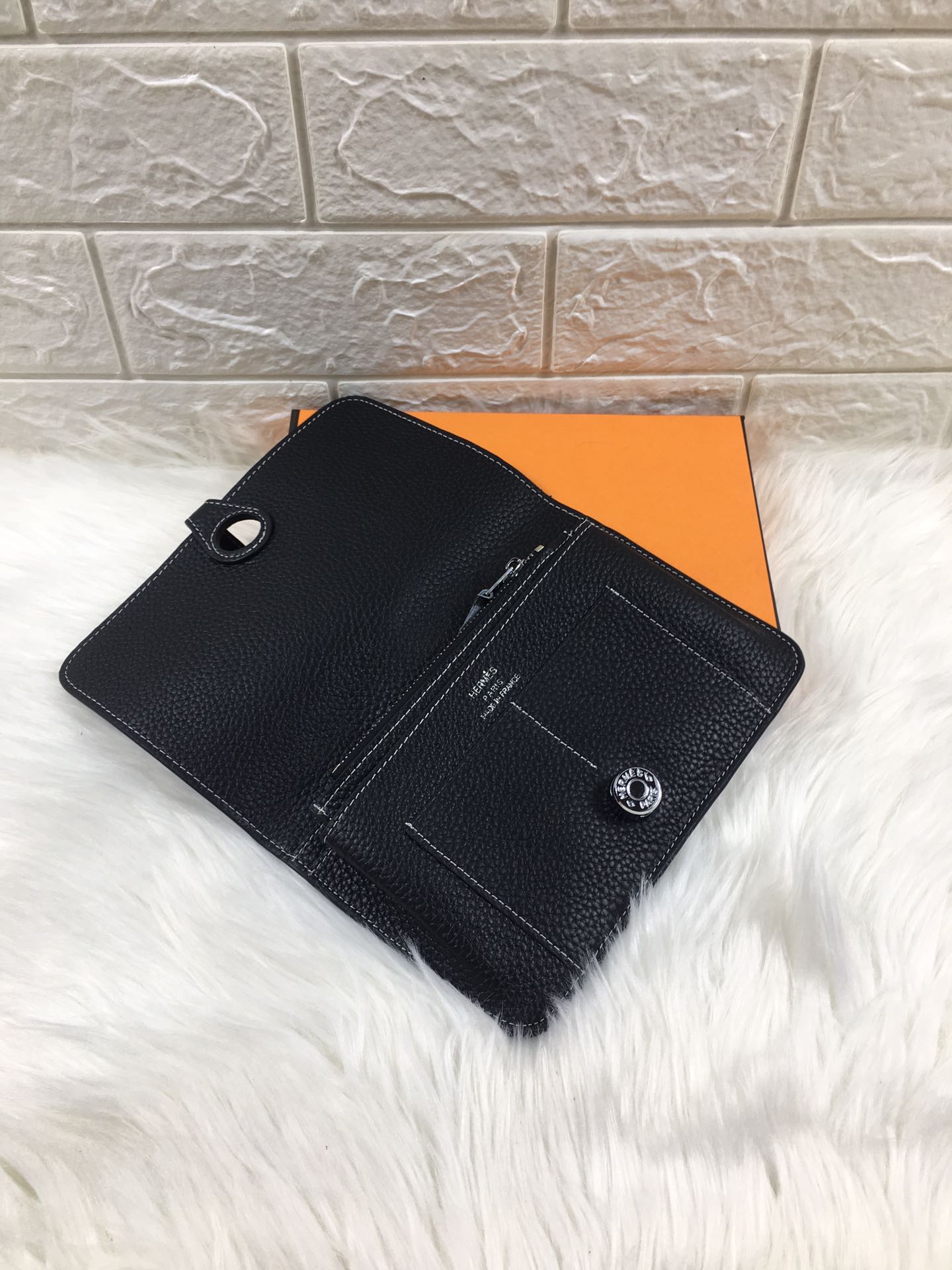 HM DOGON WALLET 20 BLACK GRAINED CALFSKIN