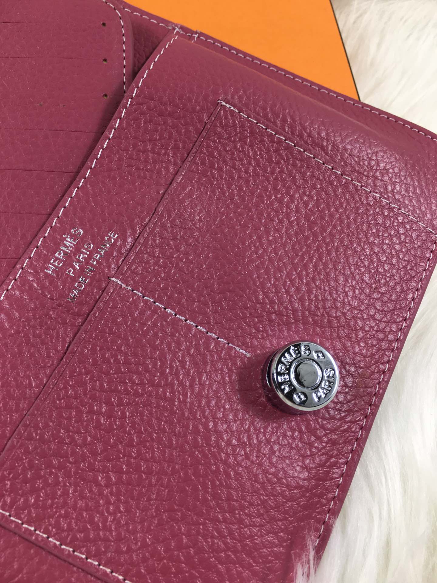 HM DOGON WALLET 20 BURGUNDY GRAINED CALFSKIN