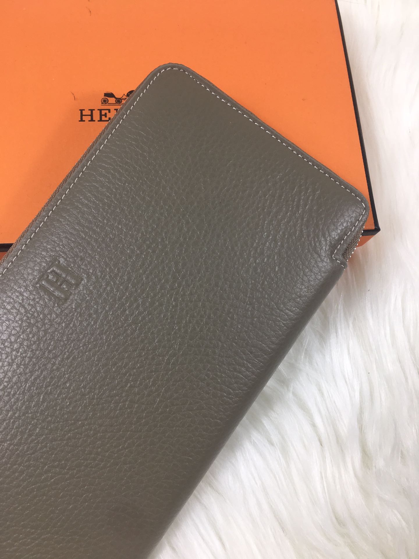 HM SILK'IN CLASSIC WALLET 20 GRAY GRAINED CALFSKIN