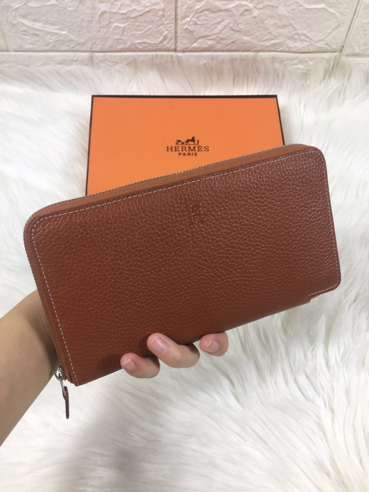 HM SILK'IN CLASSIC WALLET 20 RUSSET GRAINED CALFSKIN