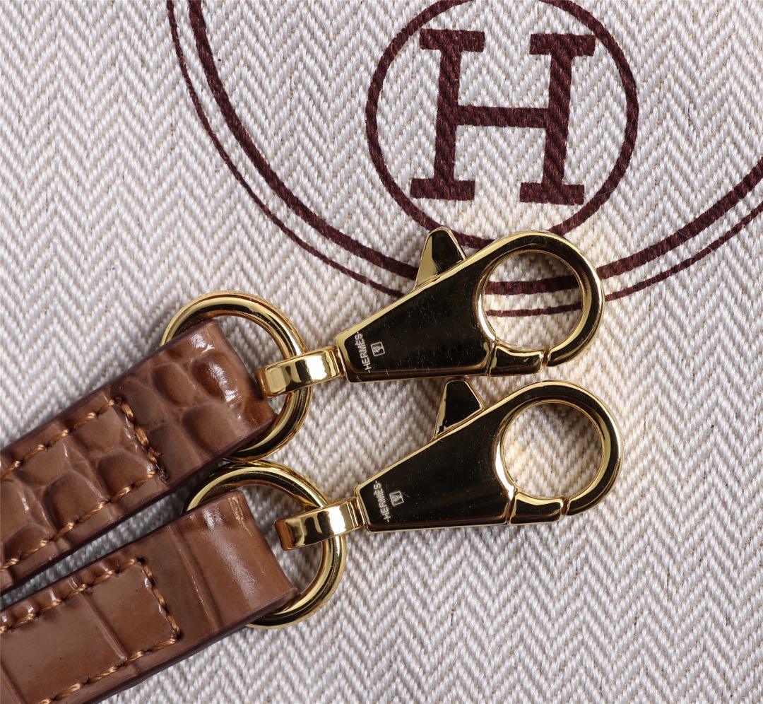 HM KELLY MINI 19 CHOCOLATE ALLIGATOR GOLD BUCKLE