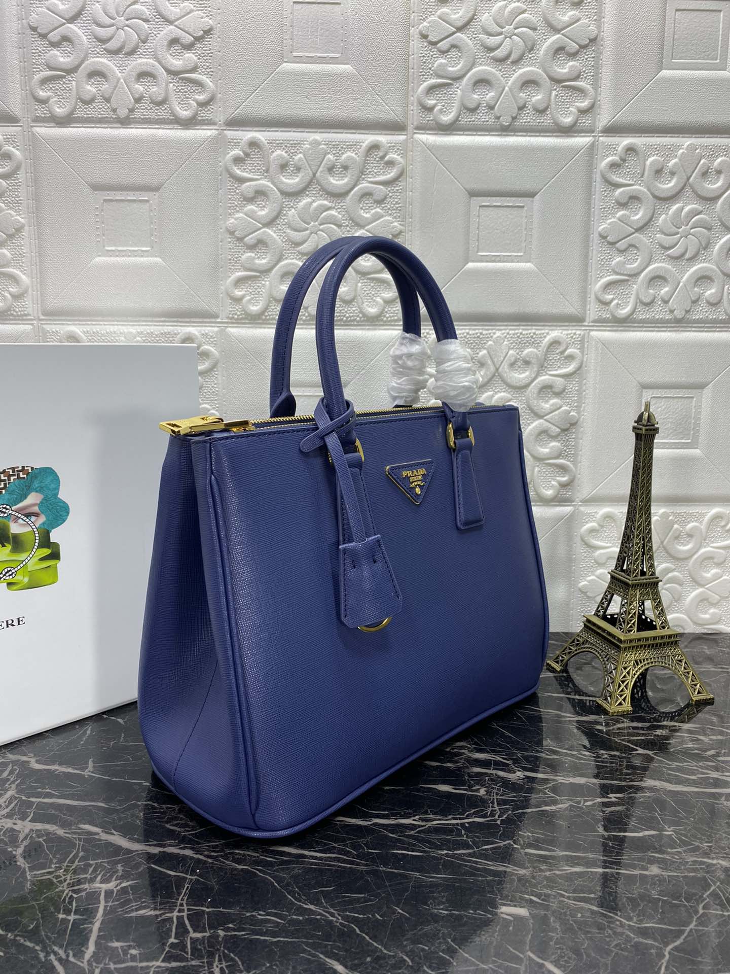 PRA GALLERIA 32 BAG IN NAVY BLUE SAFFIANO LEATHER