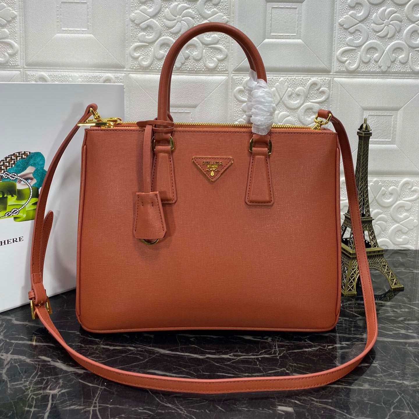 PRA GALLERIA 32 BAG IN BRONZE ORANGE SAFFIANO LEATHER