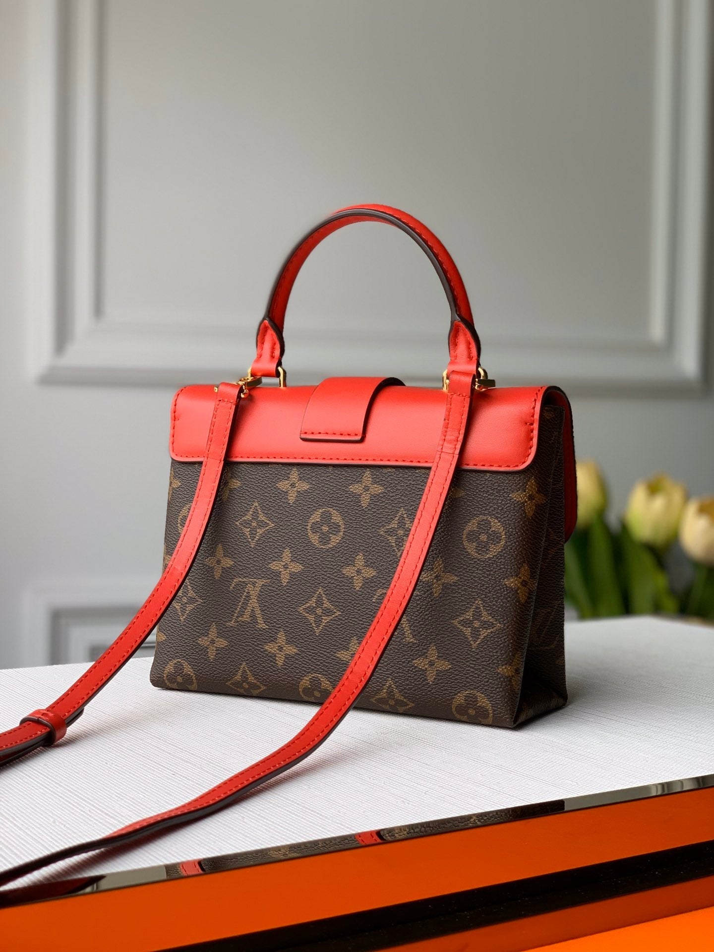 LOCKY BB 21 IN BROWN MONOGRAM CANVAS AND RED CALFSKIN GOLD BUCKLE