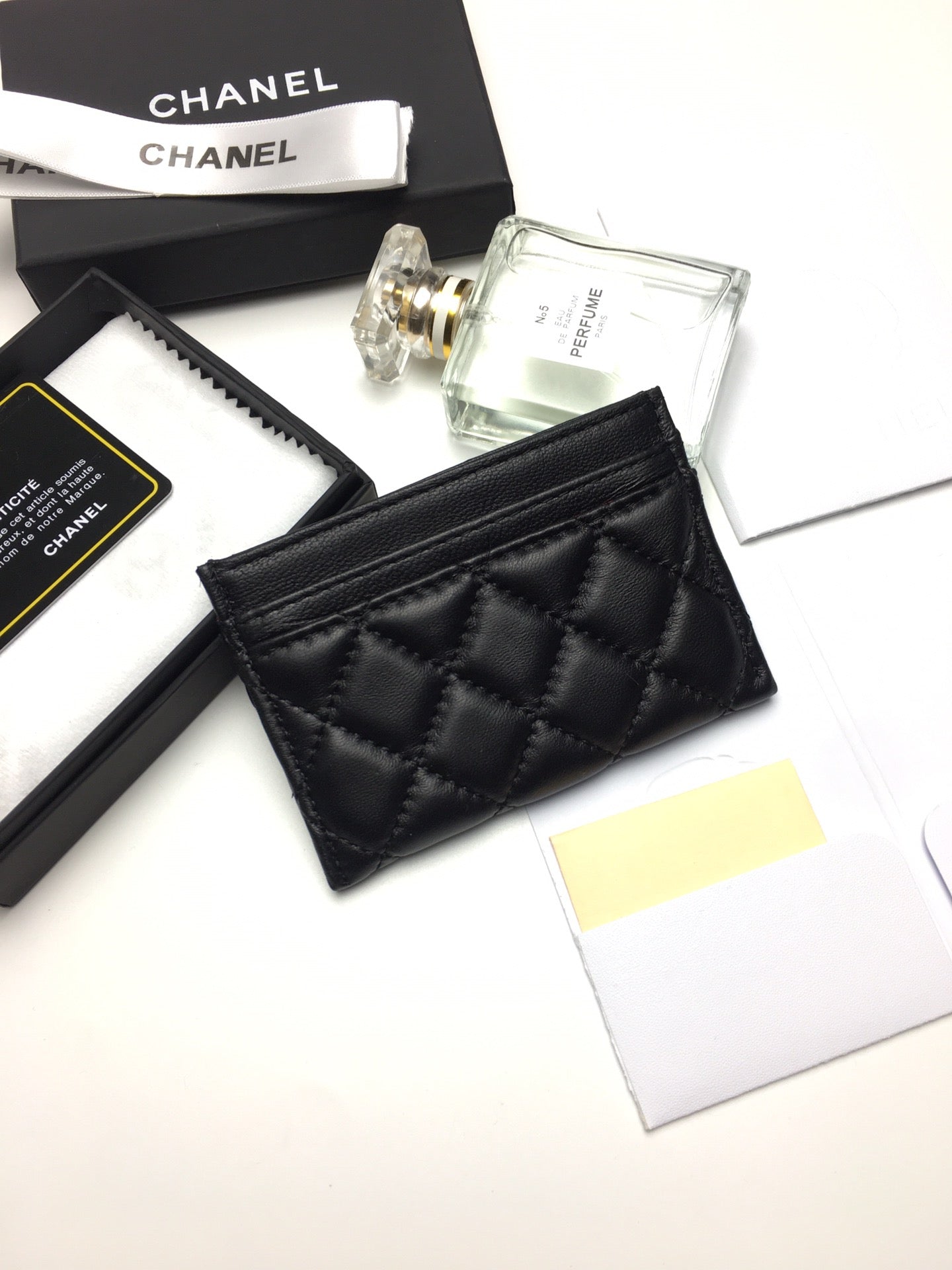 CC BOY CARD HOLDER 11.2 BLACK CALFSKIN GOLD ICON