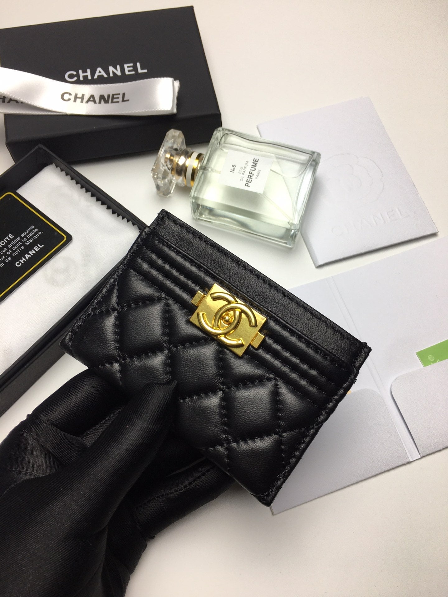 CC BOY CARD HOLDER 11.2 BLACK CALFSKIN GOLD ICON