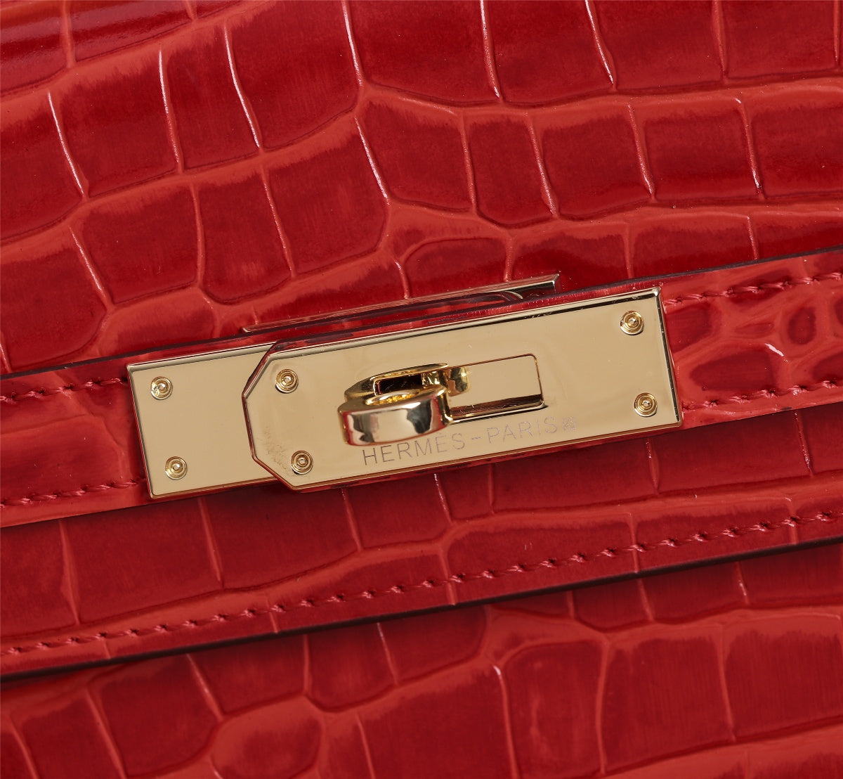 HM KELLY BAG 28 ALLIGATOR MOTIF RED CALFSKIN