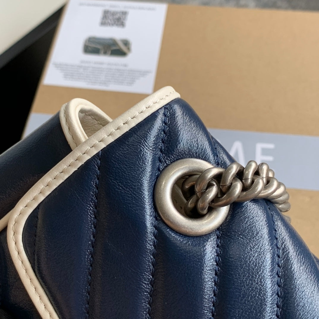 GG MARMONT MEDIUM 26 HANDBAG IN MIDNIGHT BLUE CALFSKIN