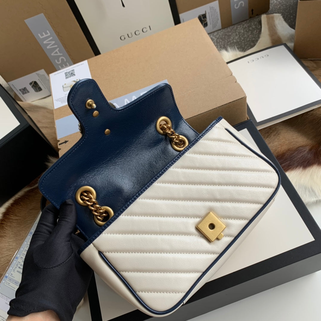 GG MARMONT 22 HANDBAG IN WHITE CALFSKIN