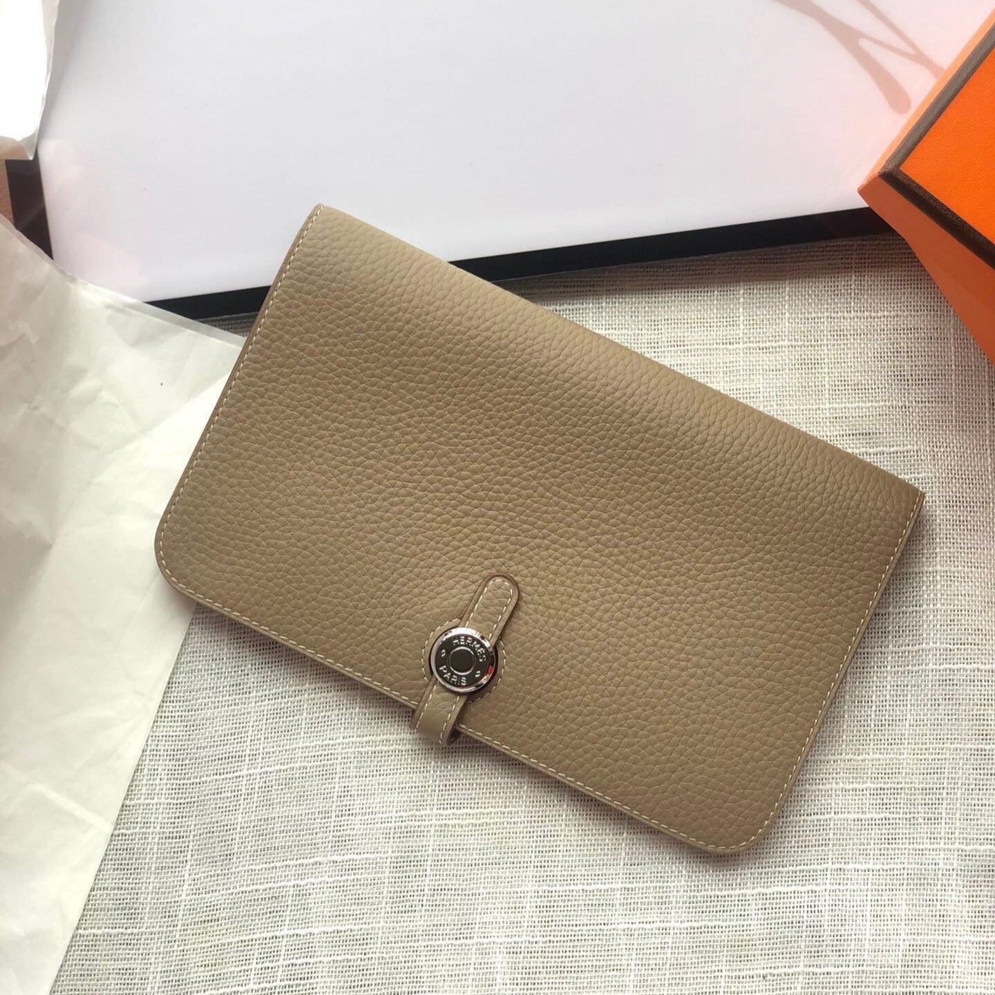 HM Dogon Wallet 20 KHAKI Togo Shw