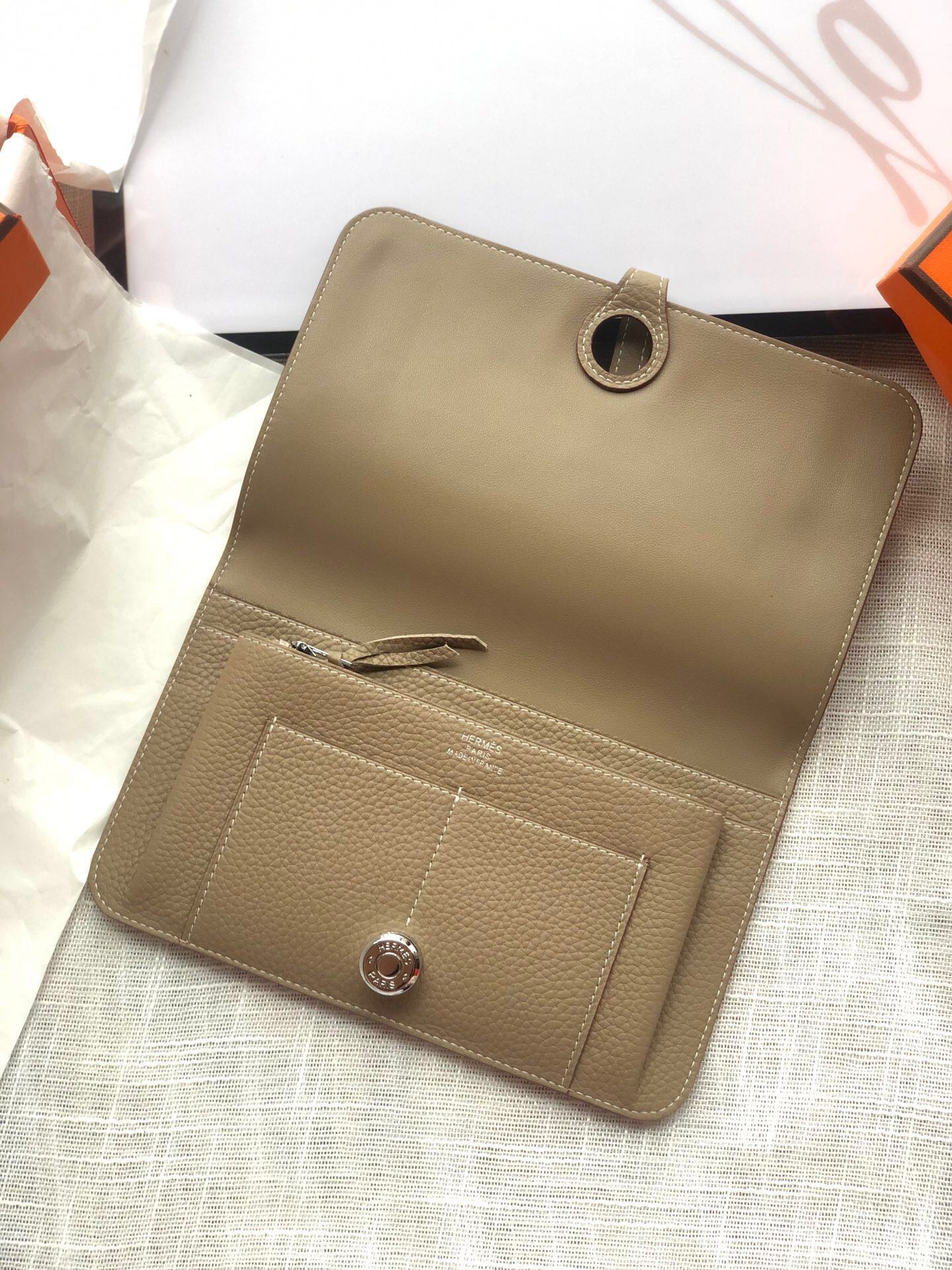 HM Dogon Wallet 20 Brown Togo Shw