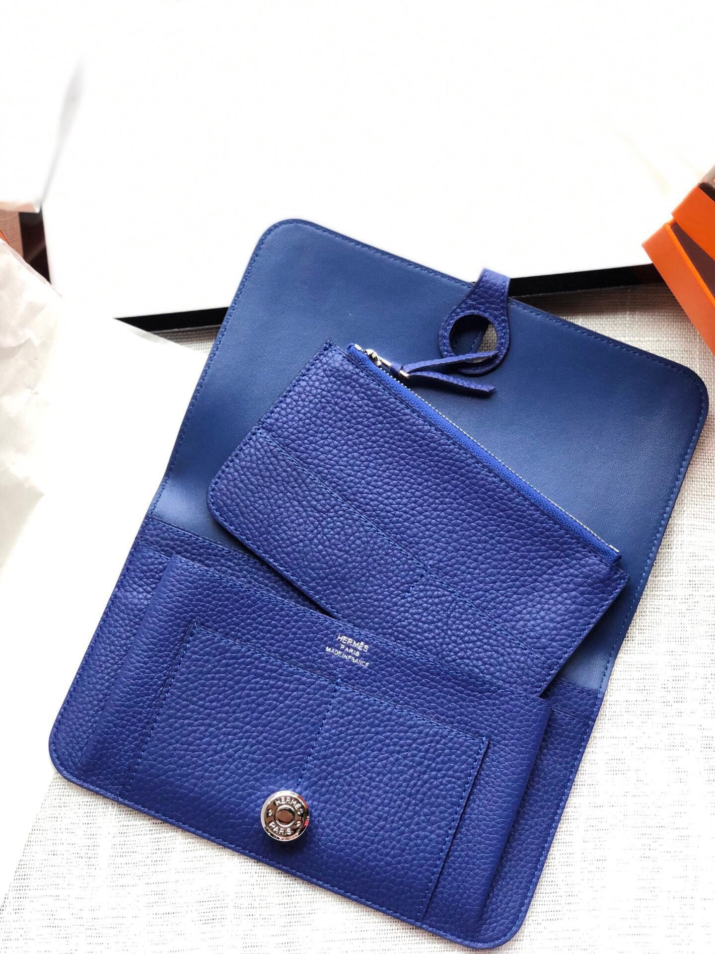 HM DOGON WALLET 20 AZURE CALFSKIN