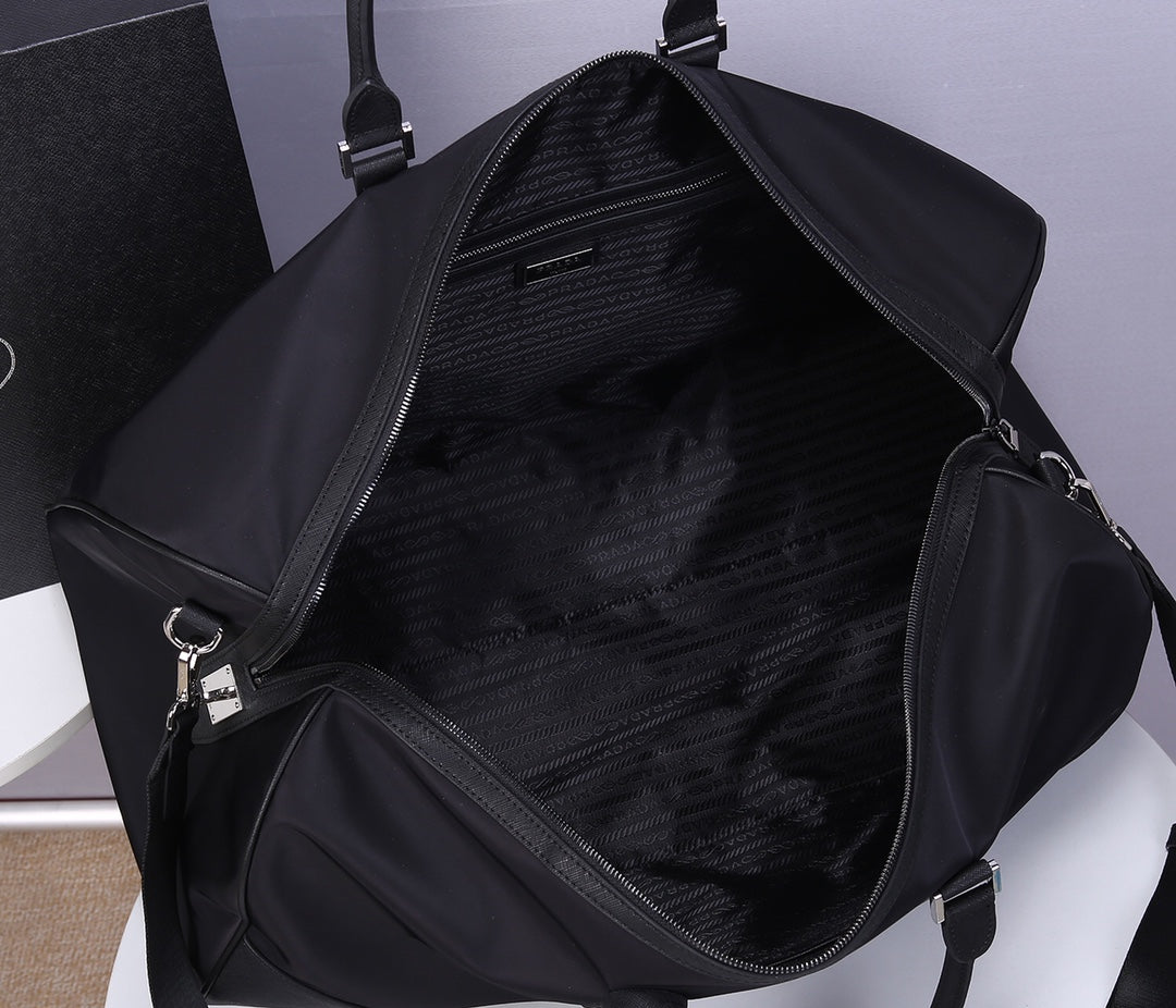 PRA 55 TRAVEL BAG IN BLACK WATERPROOF FABRIC