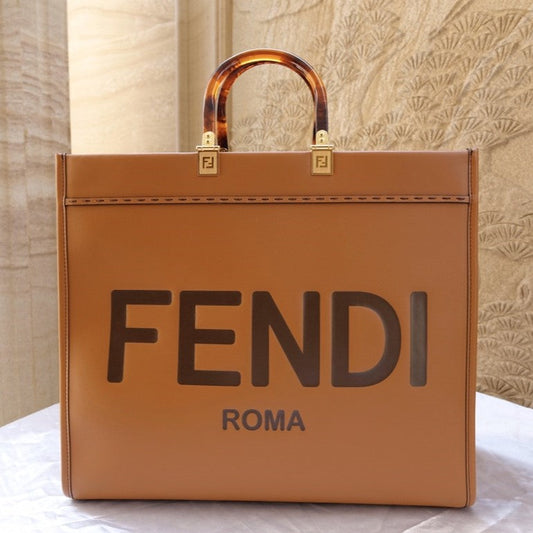 Fend Sunshine Large Bag 40.5 Tan Leather