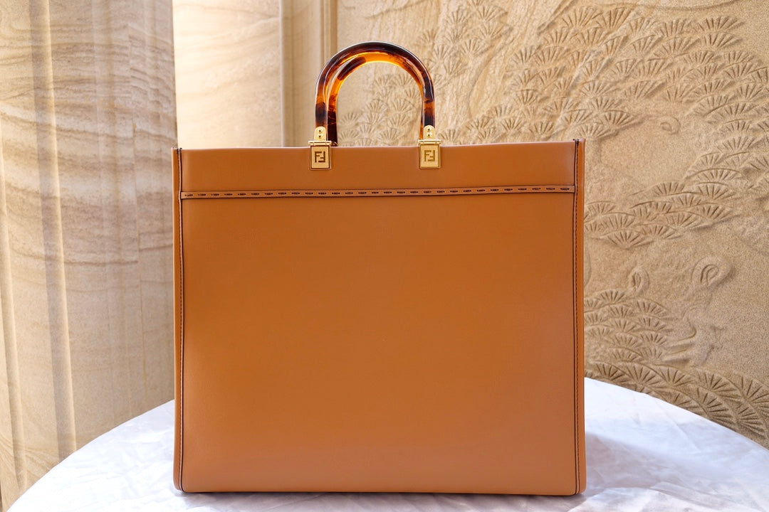 Fend Sunshine Large Bag 40.5 Tan Leather