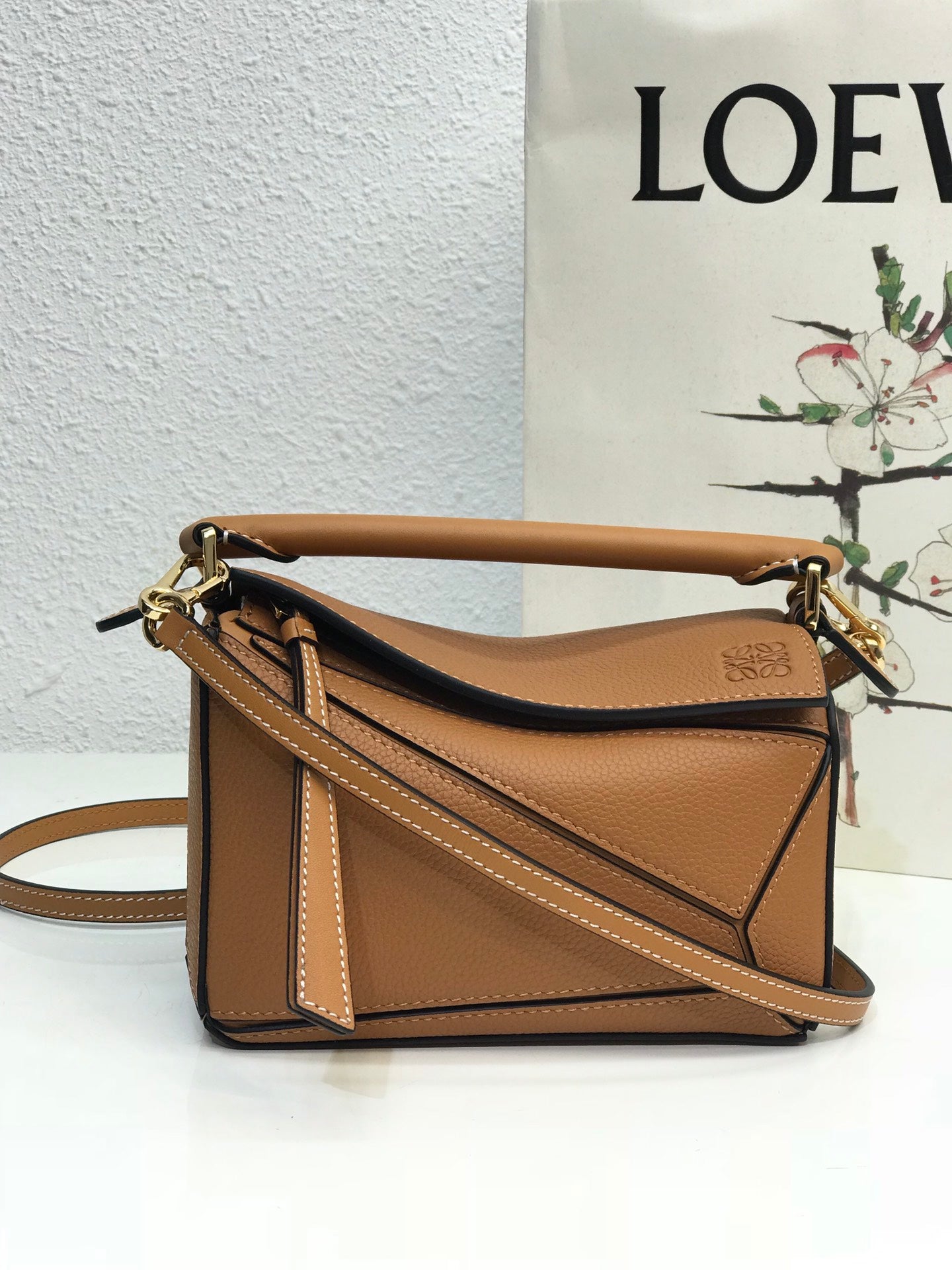 LOE MINI 18 PUZZLE BAG IN WARM DESERT CALFSKIN