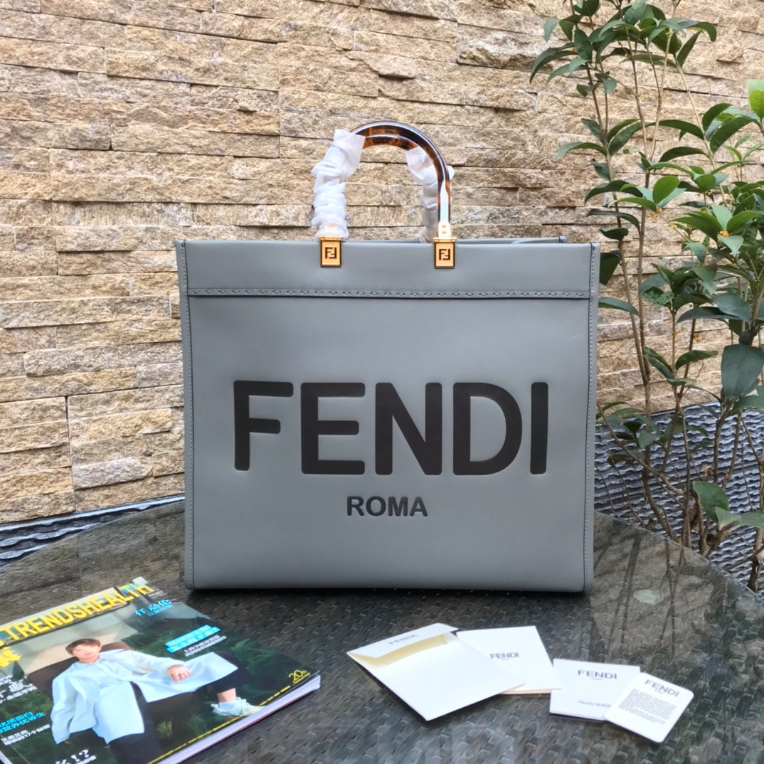 Fend Sunshine Large Bag 40.5 Grey Leather