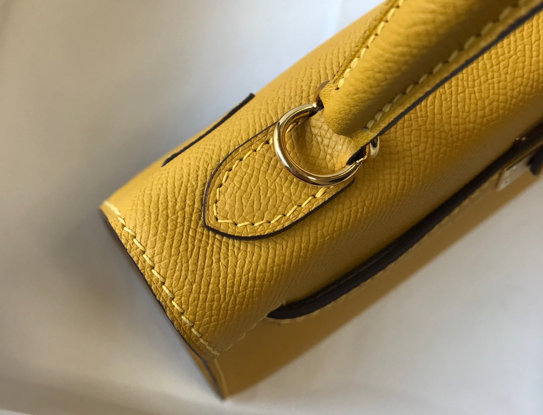 HM KELLY 32CM BAG IN YELLOW CALFSKIN GOLD HARDWARE