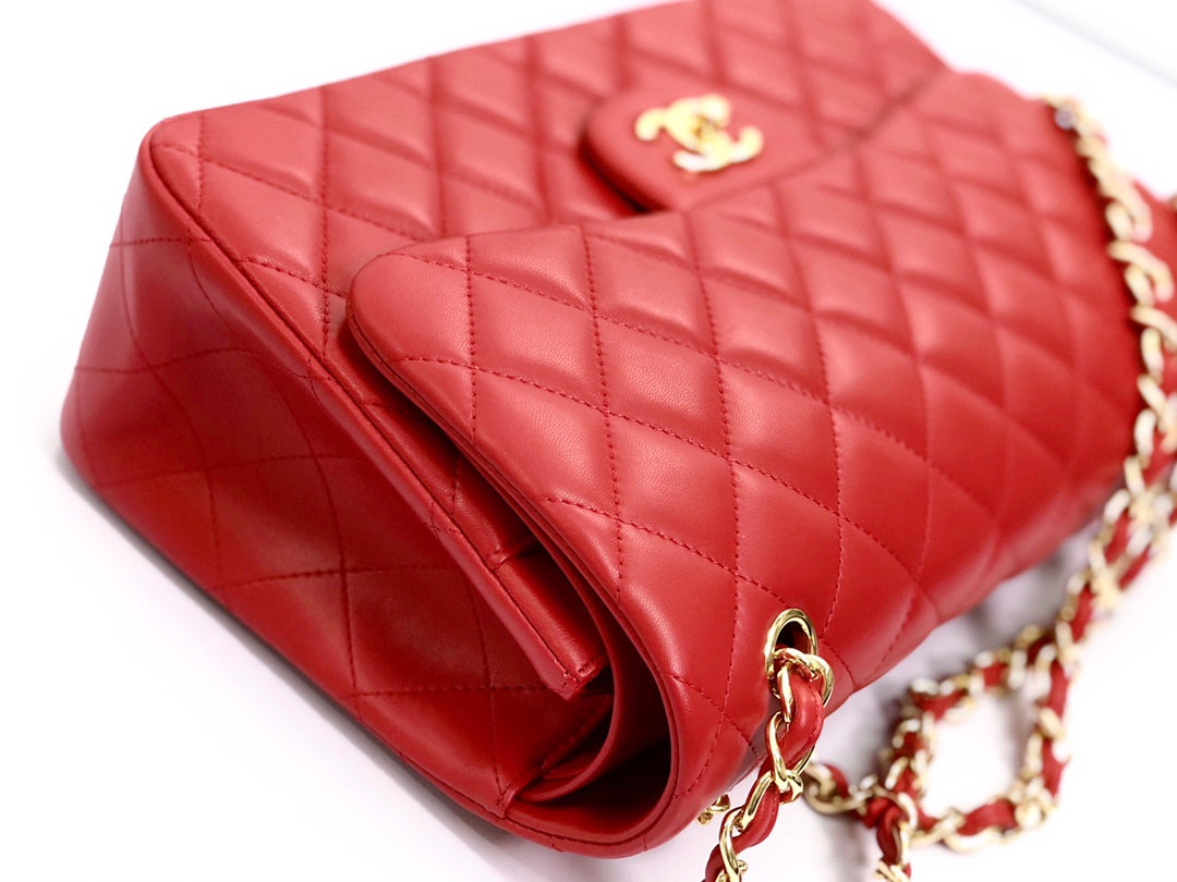 FLAP BAG JUMBO 30CM RED LAMBSKIN GOLD HARDWARE