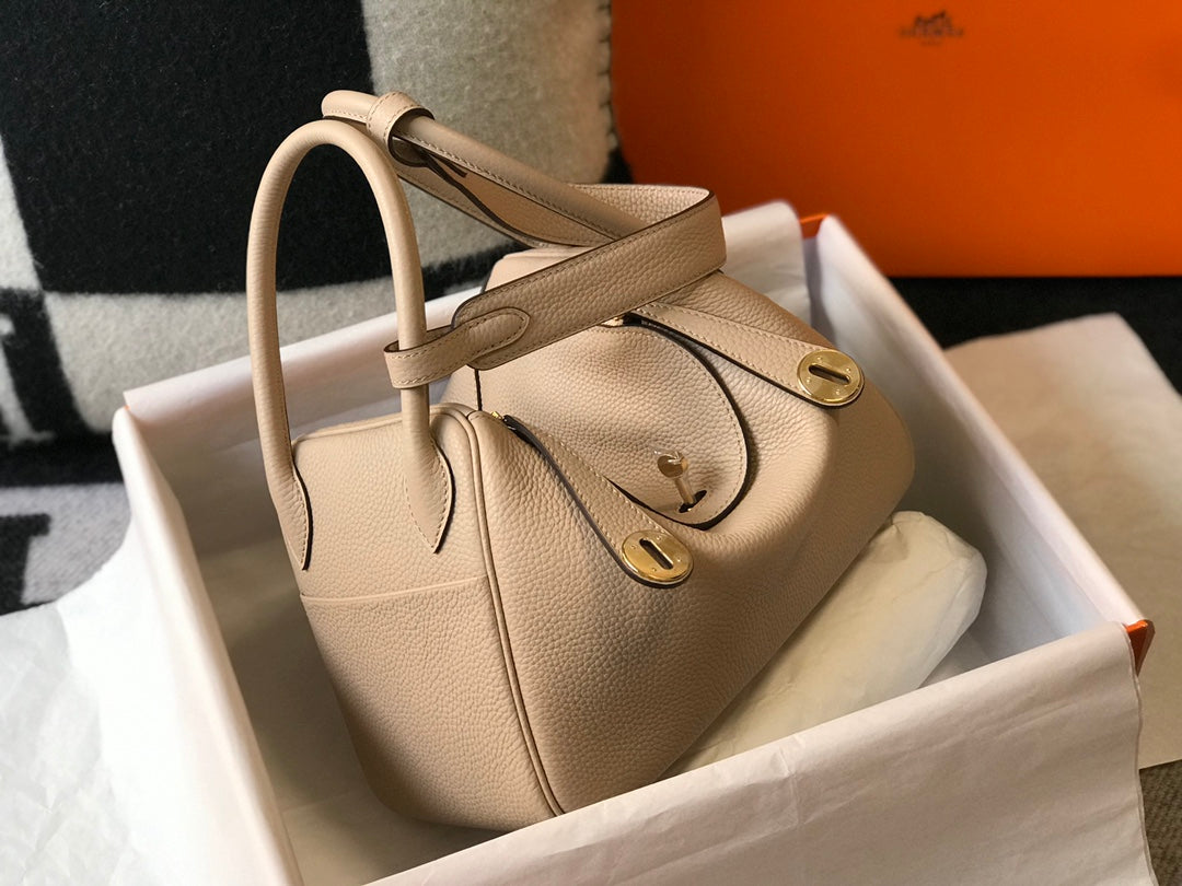 HM LINDY 30 BAG BEIGE CALFSKIN