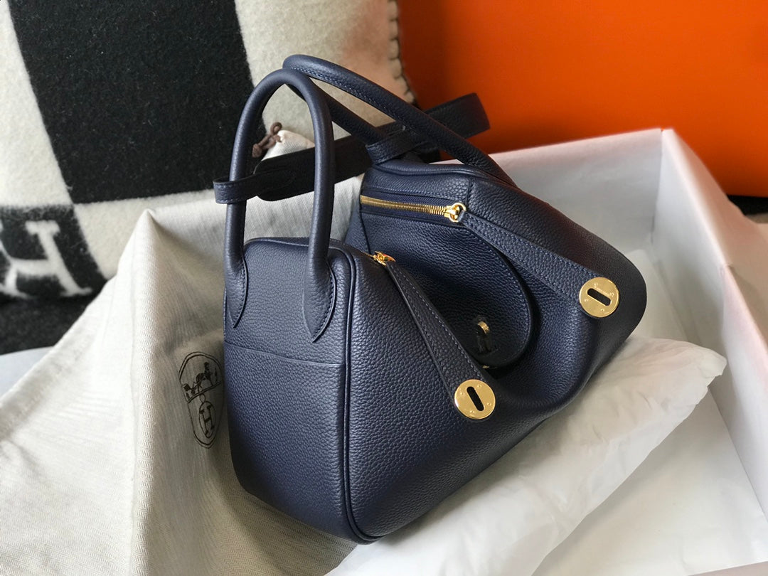 HM LINDY 26 BAG NAVY CALFSKIN