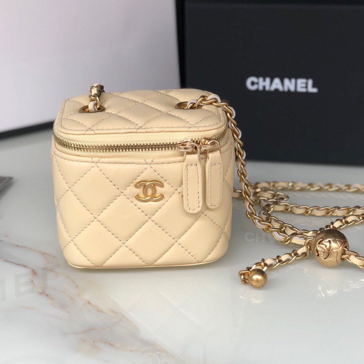 CC MINI 11 VANITY CHAIN IN DARK CREAM CALFSKIN GOLD HARDWARE