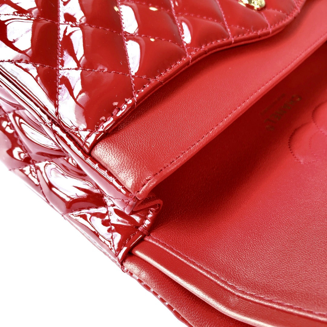 FLAP BAG MEDIUM 25CM RED PATENT CALFSKIN GOLD HARDWARE