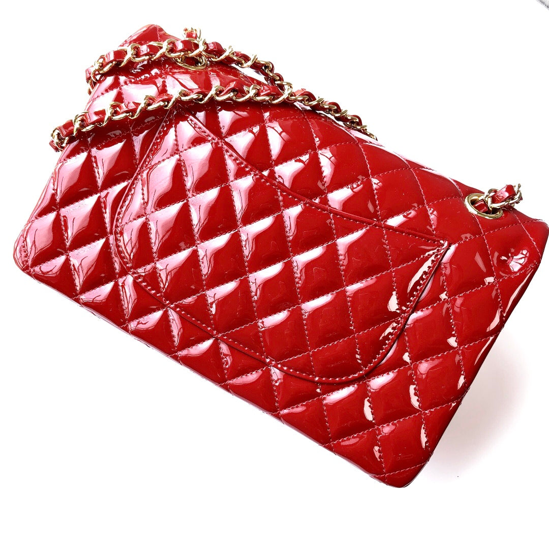 FLAP BAG MEDIUM 25CM RED PATENT CALFSKIN GOLD HARDWARE