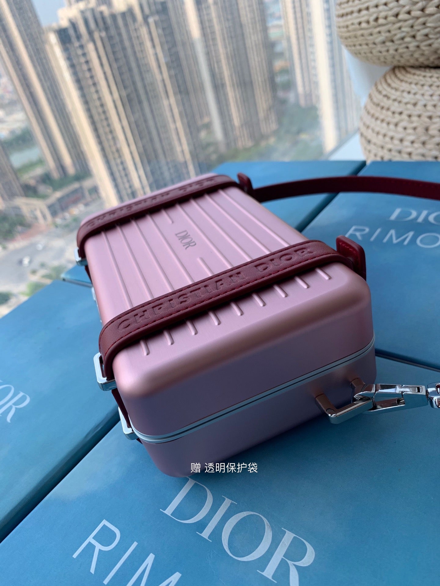 RIMOWA 20 CASE BAG IN LIGHT PINK ALUMINUM MAGNESIUM