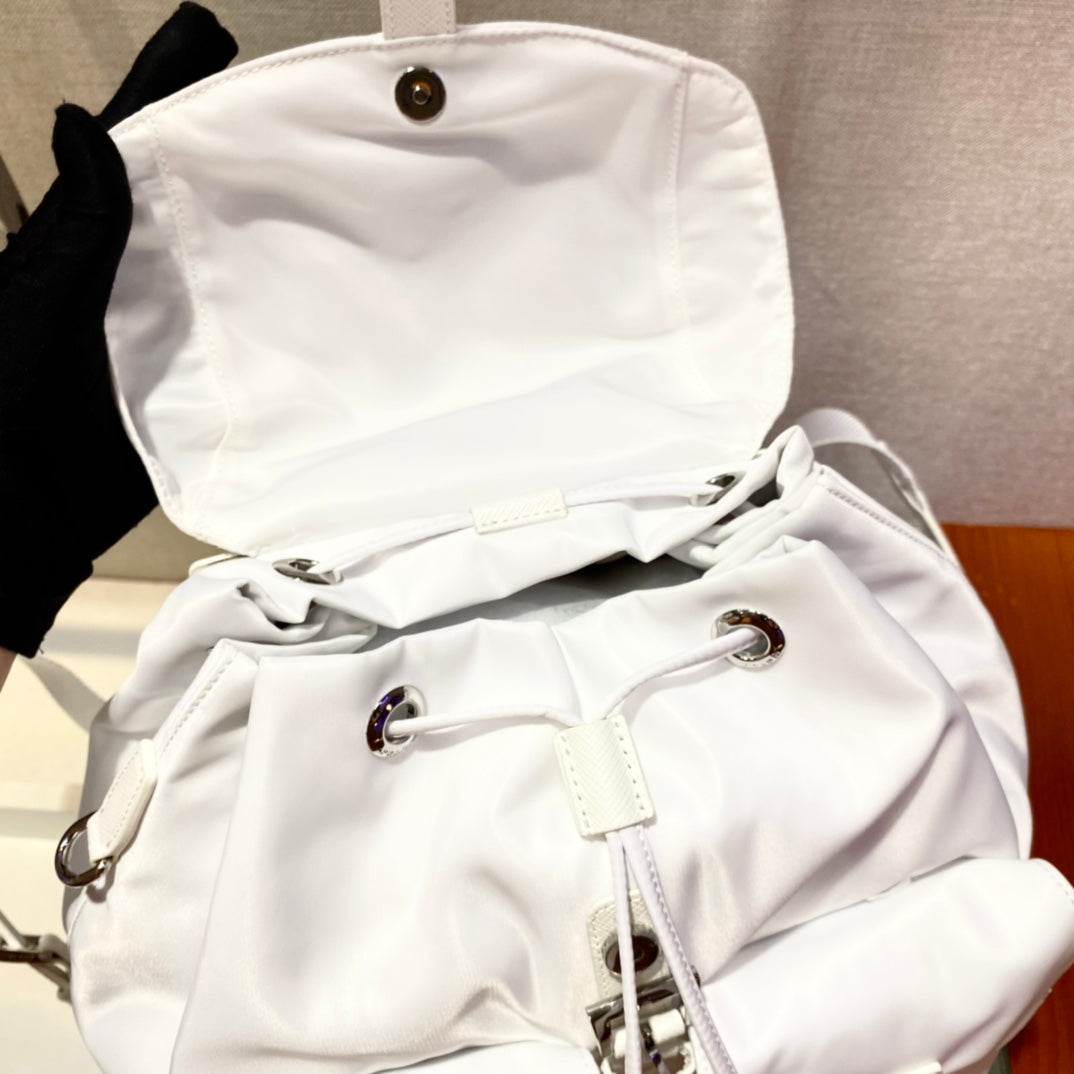 BACKPACK 32 IN WHITE PARACHUTE FABRIC